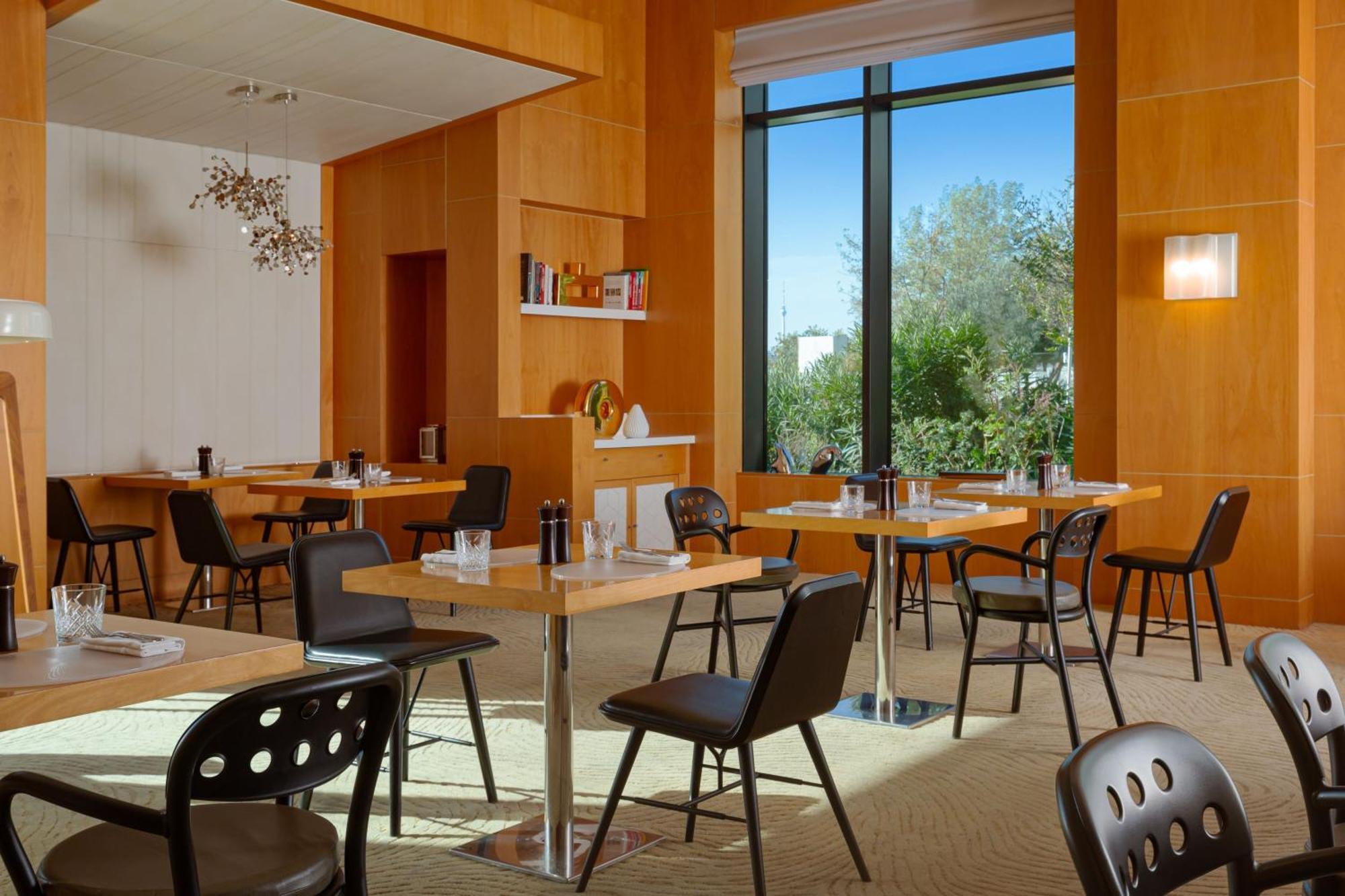 Baku Marriott Hotel Boulevard Eksteriør billede The restaurant