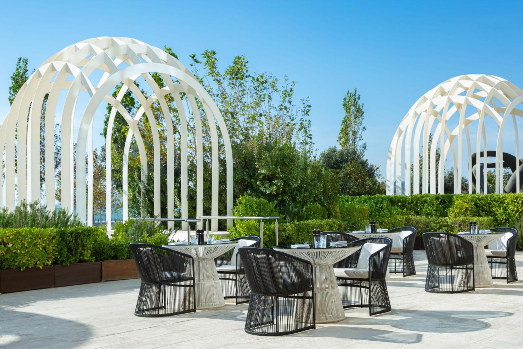 Baku Marriott Hotel Boulevard Eksteriør billede The Sky Bar