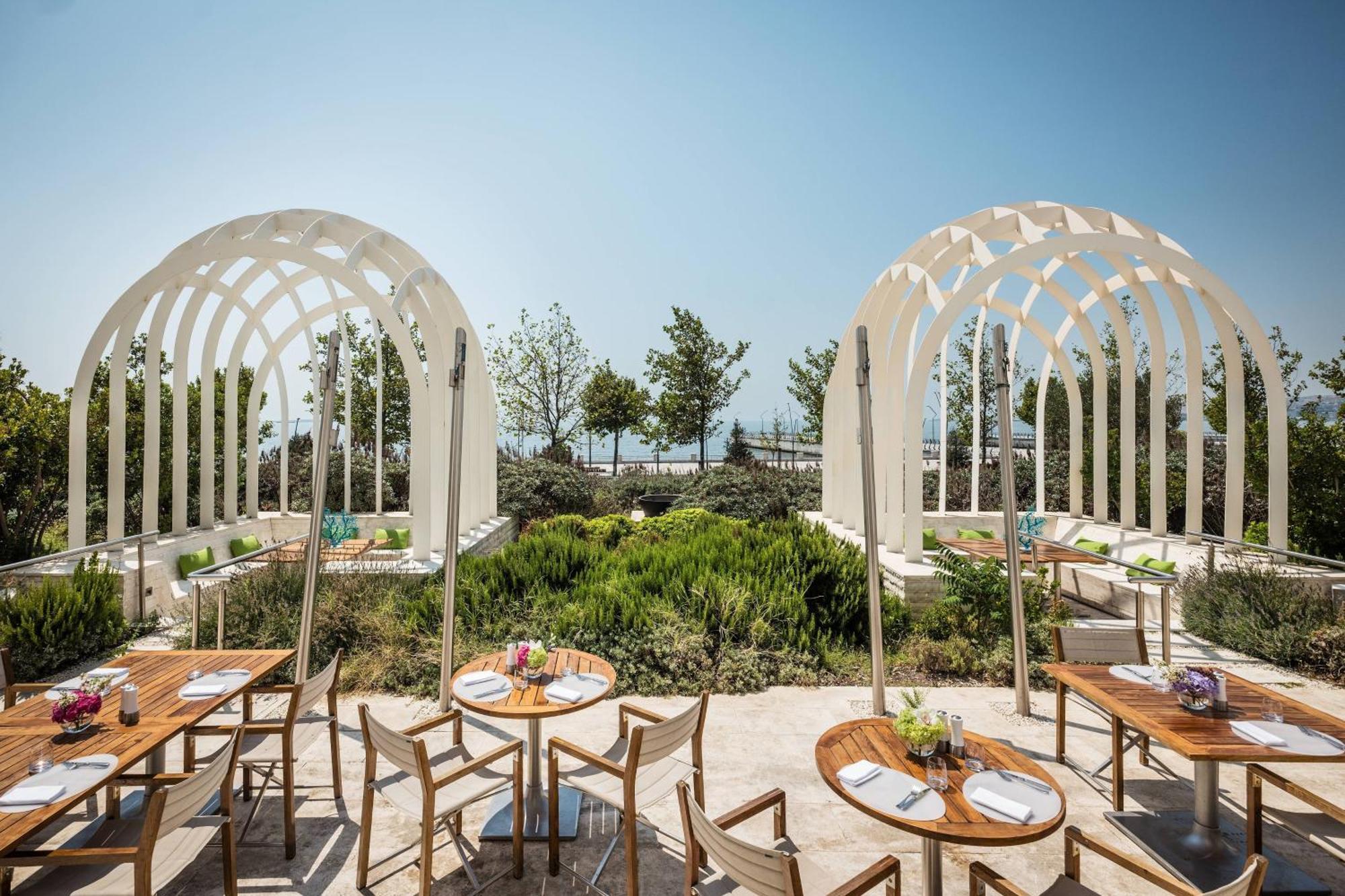 Baku Marriott Hotel Boulevard Eksteriør billede The restaurant